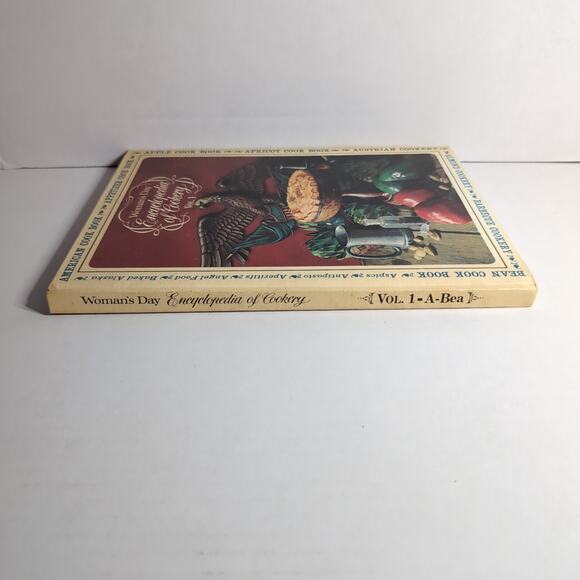 Womans Day Encyclopedia of Cookery Vol 1 A -Bea Hardcover Cookbook - Picture 3 of 6
